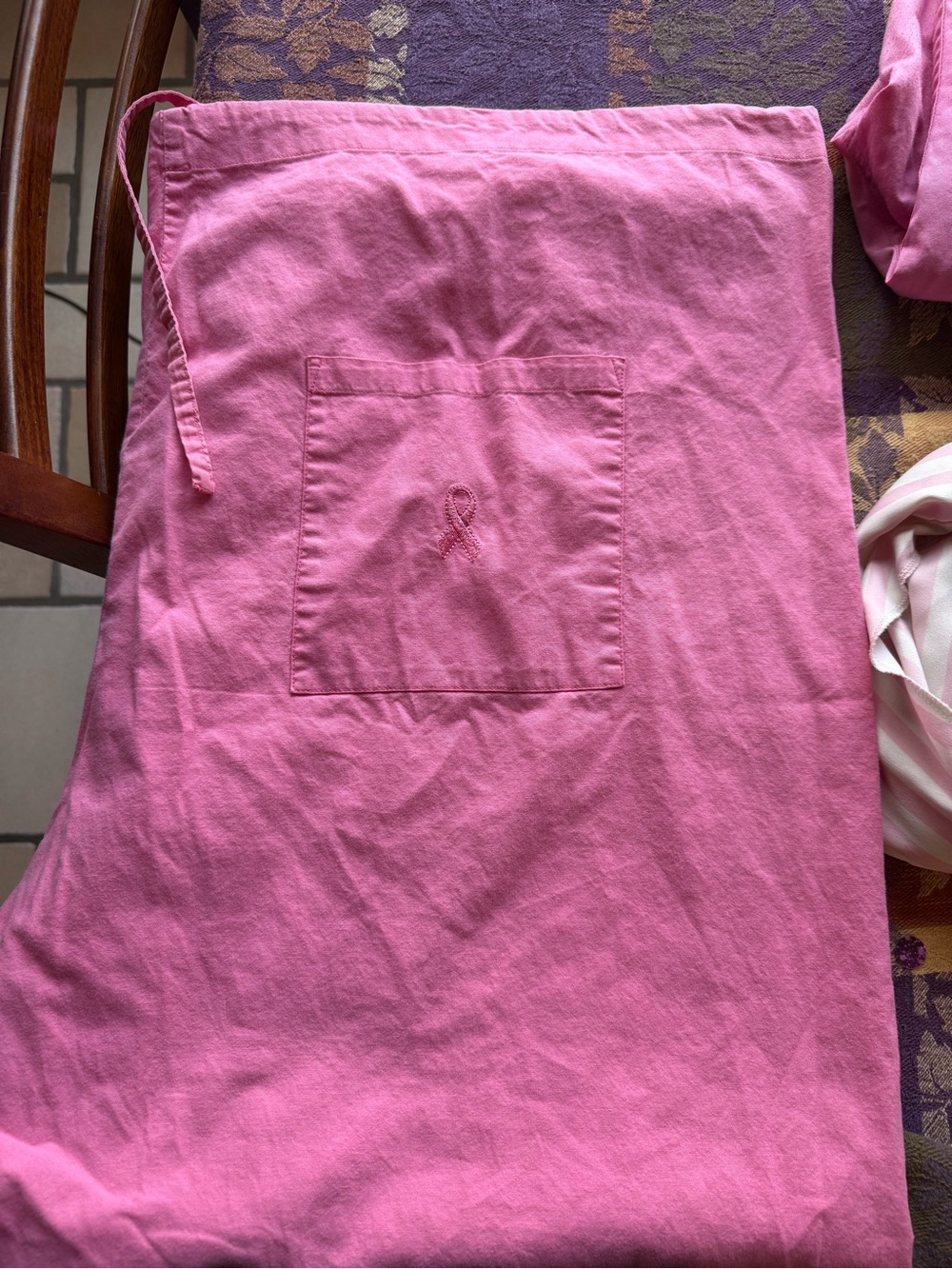 Wide Leg Women’s Scrub Pants in Pink with back pocket